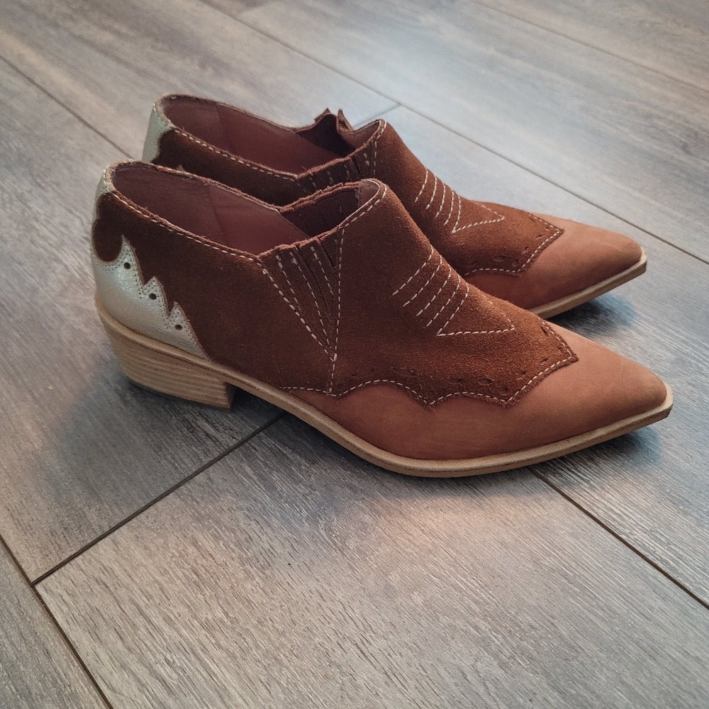 Linea Paolo brown/tan warner western bootie